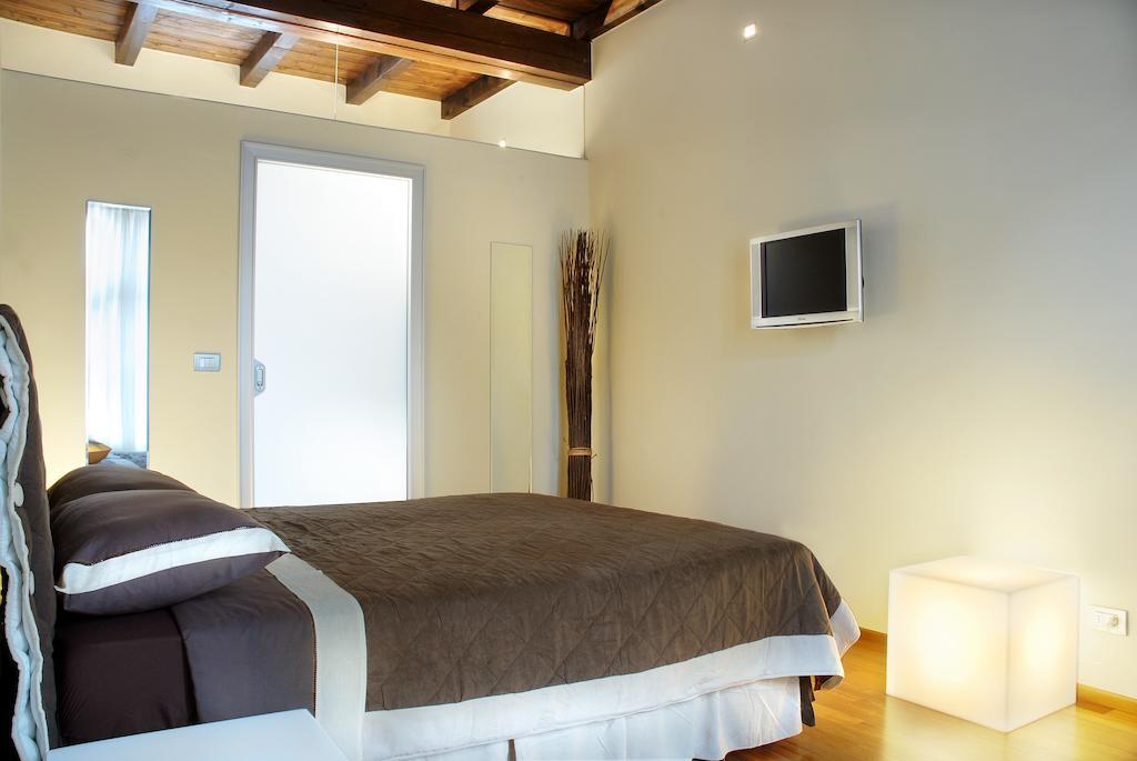 B&B Terres D'Aventure Suites Turin Bilik gambar